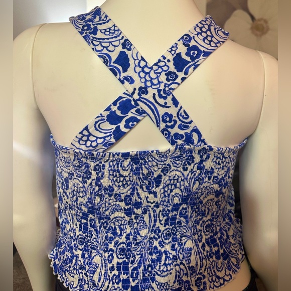 NWT Tommy Hilfiger full stretch top with cross back Medium - Picture 2 of 7